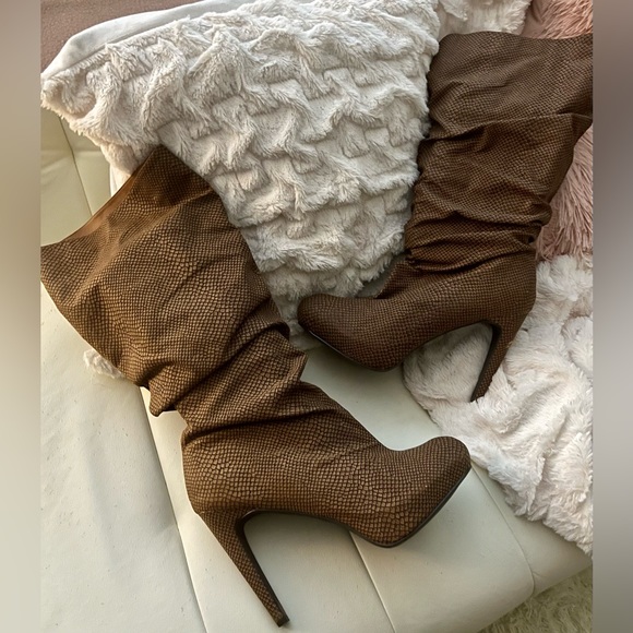 Colin Stuart Faux Leather Animal Print Platform Heeled Boots Size 11B - Picture 15 of 16